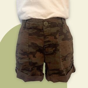 Sanctuary Squad Short in Little Hero